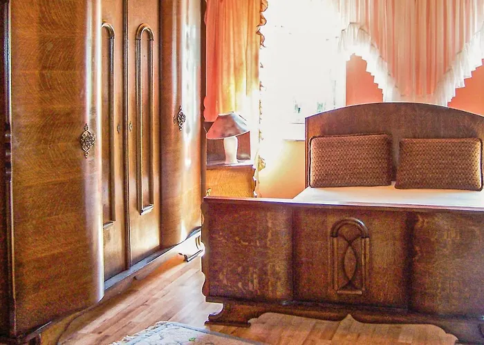 2 Bedroom Lovely In Retowo 4